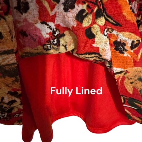 ❤️ELLEN TRACY  FLORAL PRINT TOP w/NECKLINE TASSEL TIE - Picture 4 of 8